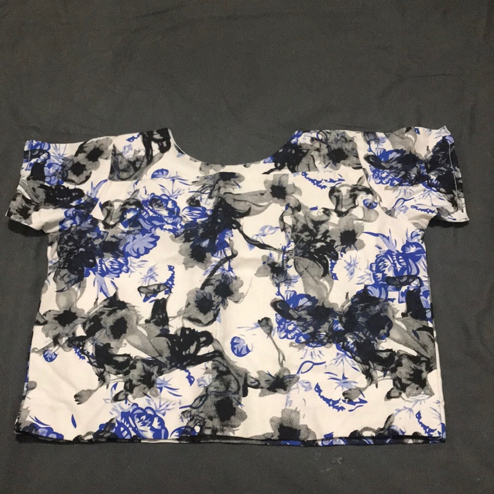 Crop top